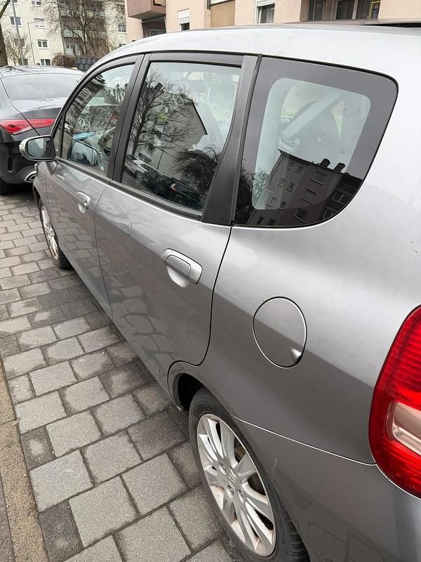 Gebraucht Honda Jazz 82 PS (60 kW) 2005 Grau Kleinwagen