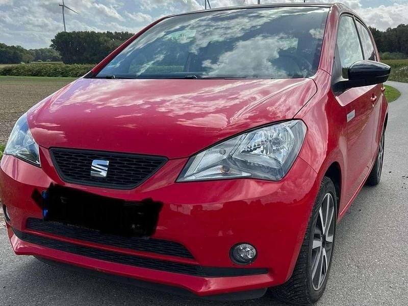 Rot Gebraucht 2021 Seat Mii Electric Kleinwagen | 11.999 € (Guter Preis) - Bild 1/4