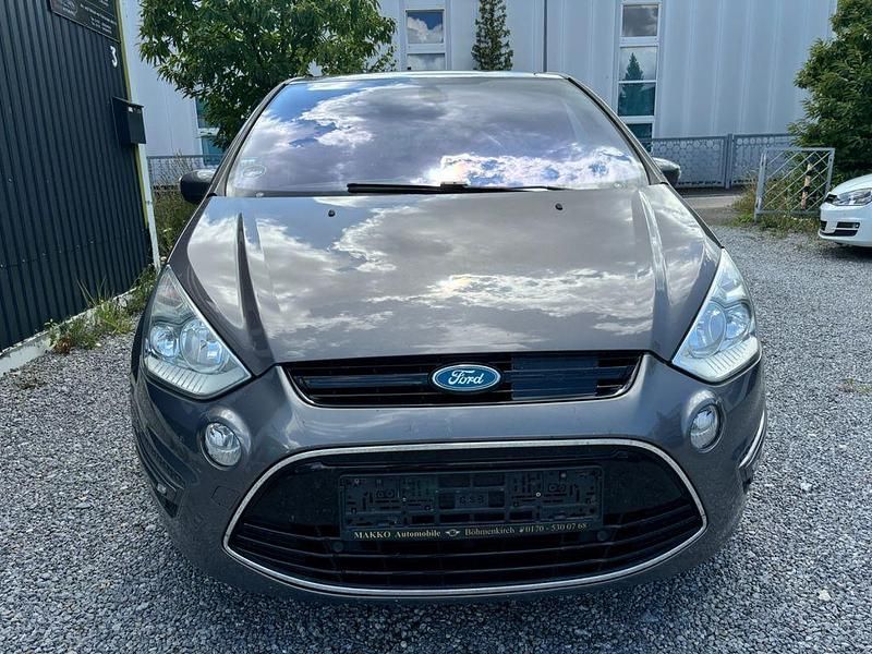 Gebraucht Ford S-MAX Titanium 239 PS (175 kW) 2011 Braun Van / Kleinbus