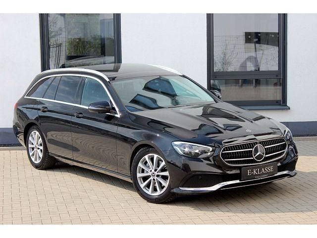Gebraucht Mercedes E200 160 PS (117 kW) 2020 Obsidianschwarz metallic Kombi