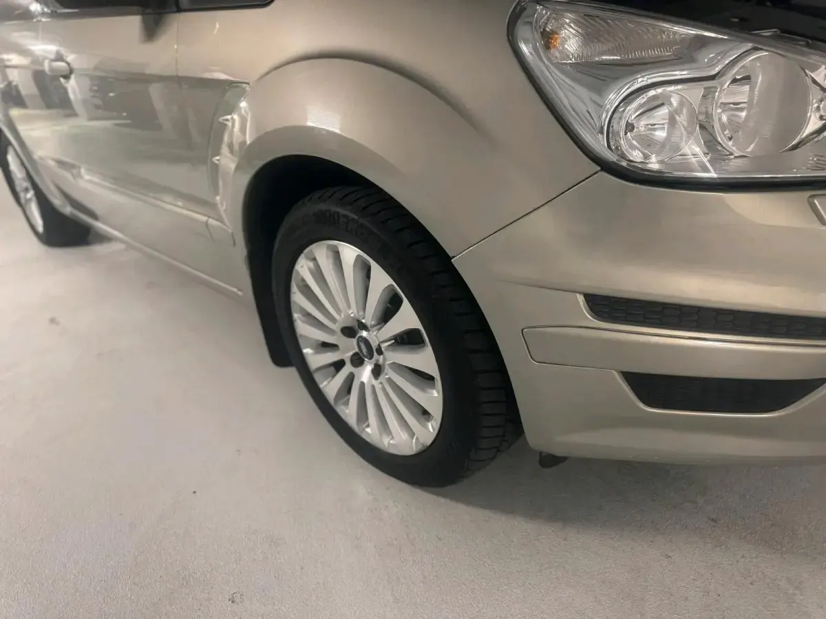 Gebraucht Ford S-MAX S 163 PS (119 kW) 2010 Grau Van / Kleinbus