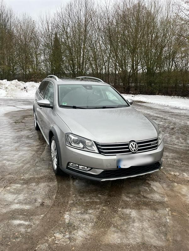 Usata VW Passat 170 CV (125 kW) 2012 Argento Station wagon