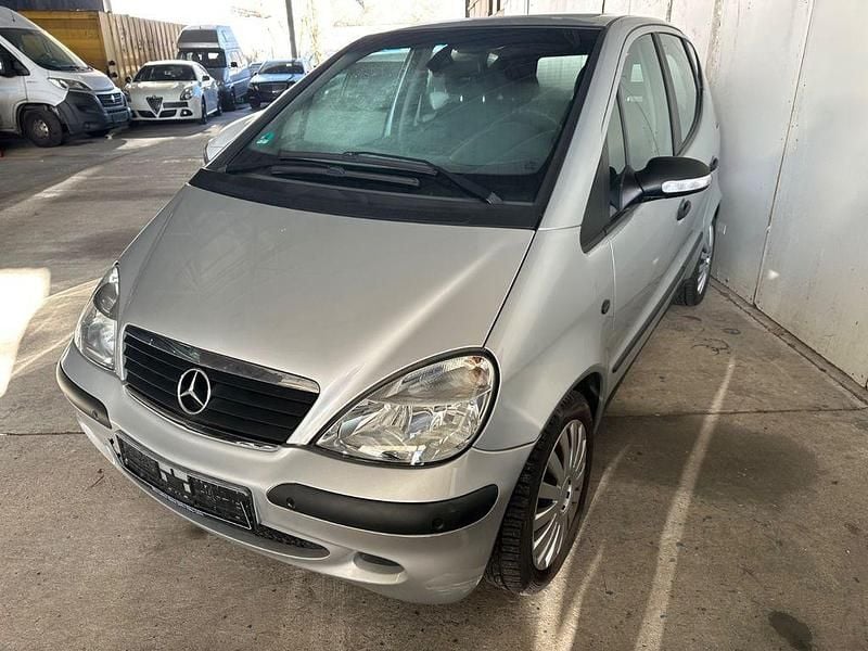 Gebraucht Mercedes A160 Avantgarde 102 PS (75 kW) 2003 Silber Limousine