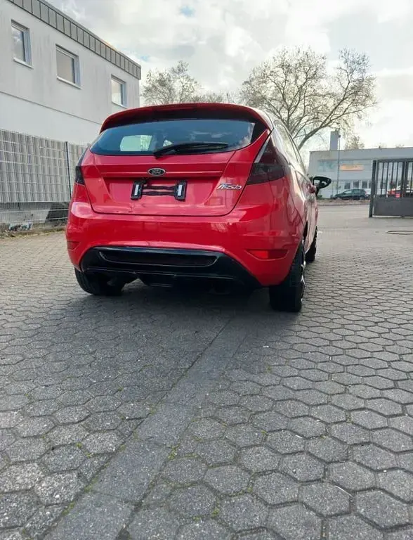 Gebraucht Ford Fiesta Trend 60 PS (44 kW) 2009 Rot Kleinwagen