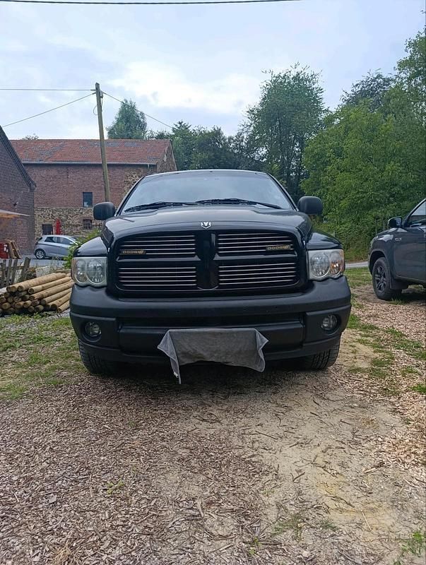 Schwarz Gebraucht 2002 Dodge Ram Abholung | 9.000 € (Etwas zu teuer) - Bild 1/4