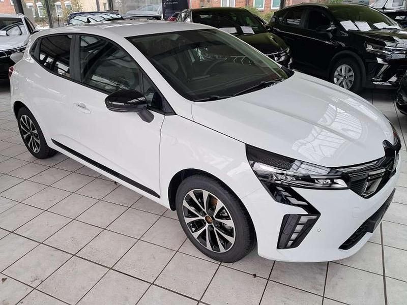 Neu Mitsubishi Colt Plus 91 PS (66 kW) 2025 Antarktisweiß Kleinwagen