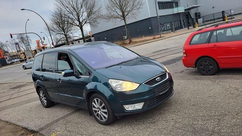 Grün Gebraucht 2008 Ford Galaxy Ghia Van / Kleinbus | 3.440 € (Superpreis) - Bild 1/4