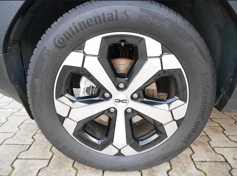 Gebraucht Dacia Duster Journey 141 PS (103 kW) 2025 Grau SUV