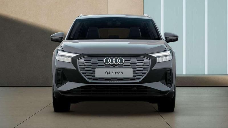 Gebraucht Audi Q4 e-tron Ambiente 210 kW (286 PS) 2025 Kieselgrau SUV