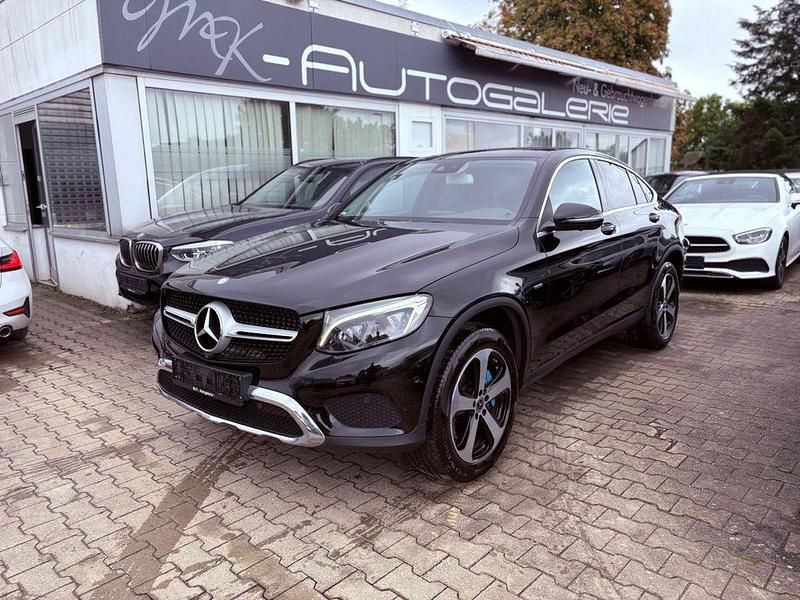 Schwarz Gebraucht 2017 Mercedes GLC350 Coupé | 23.990 € (Etwas zu teuer) - Bild 1/4