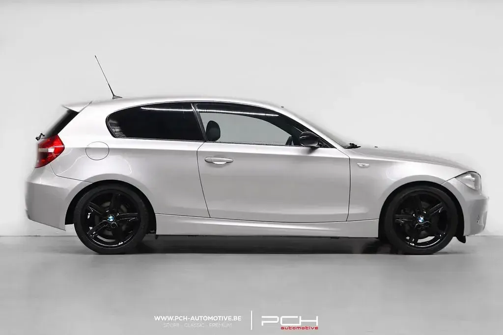 Gebraucht BMW 130 M Sport 265 PS (194 kW) 2007 Silber Kleinwagen