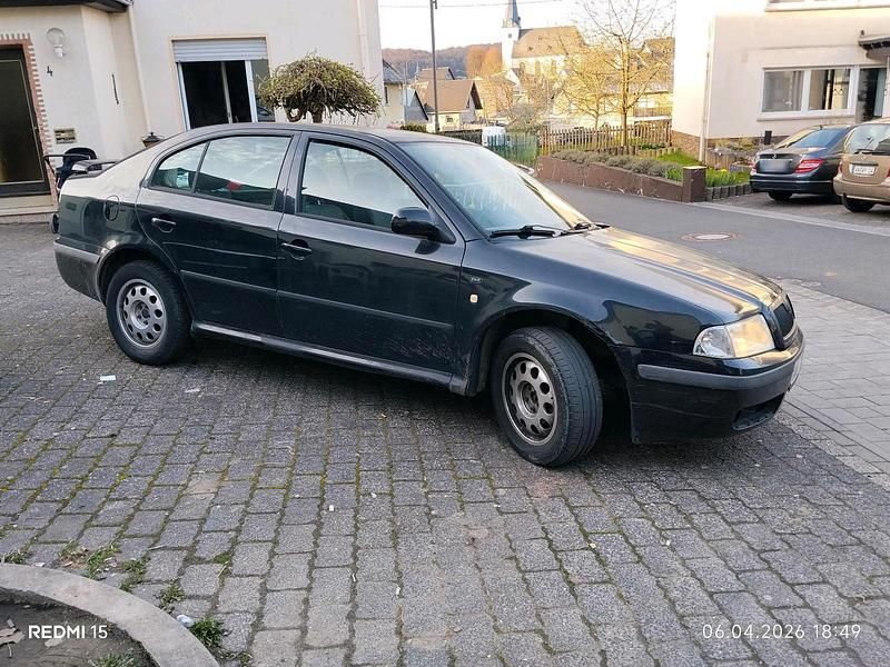 Gebraucht Skoda Octavia 110 PS (80 kW) 2001 Schwarz Limousine