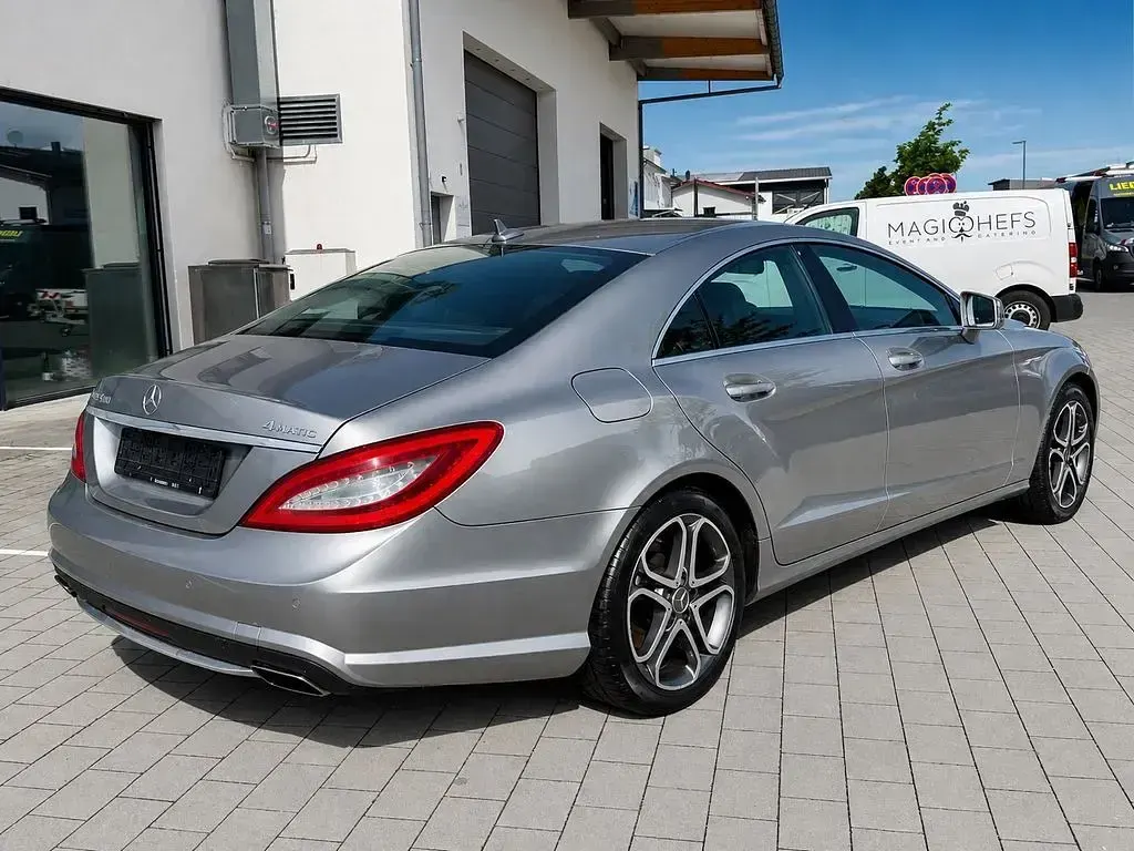 Gebraucht Mercedes CLS500 AMG 408 PS (300 kW) 2013 Silber Coupé