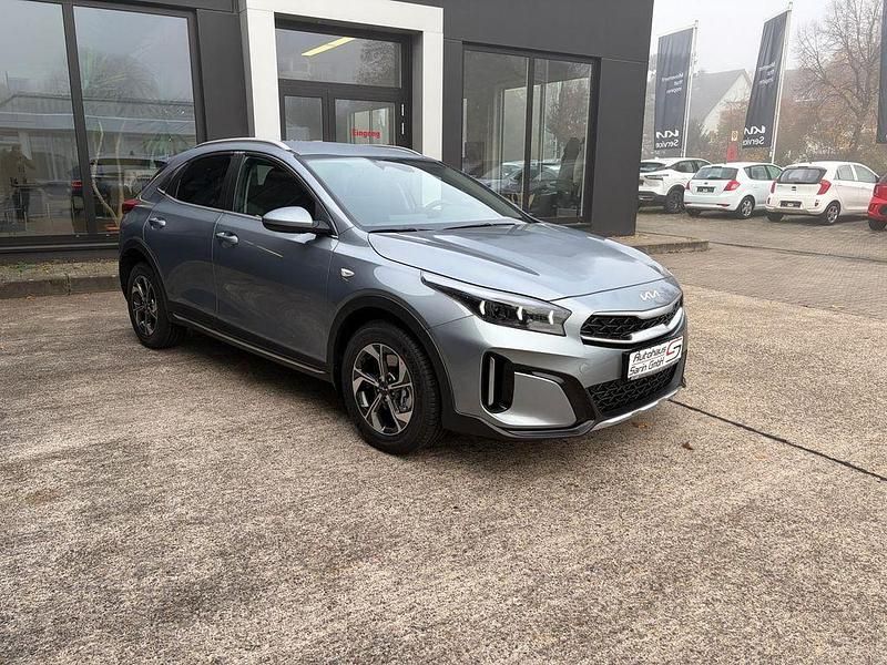 Neu Kia XCeed 116 PS (85 kW) 2025 Silber SUV