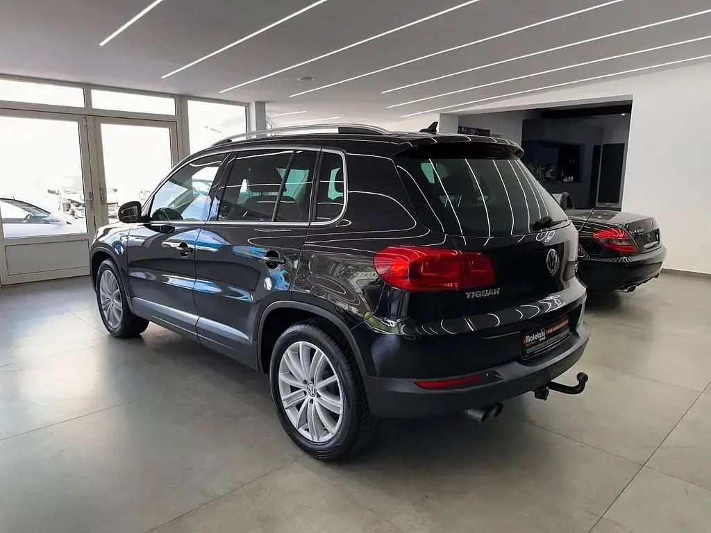 Gebraucht VW Tiguan Sport 140 PS (102 kW) 2015 Schwarz SUV