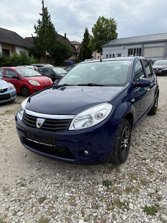 Blau Gebraucht 2009 Dacia Sandero Lauréate Kleinwagen | 1.300 € (Guter Preis) - Bild 1/4