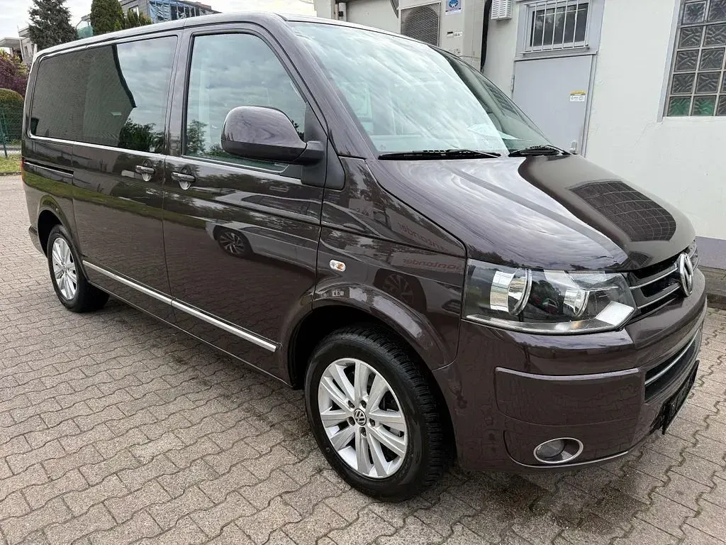 Używany VW T5 179 KM (131 kW) 2011 Brązowy Van