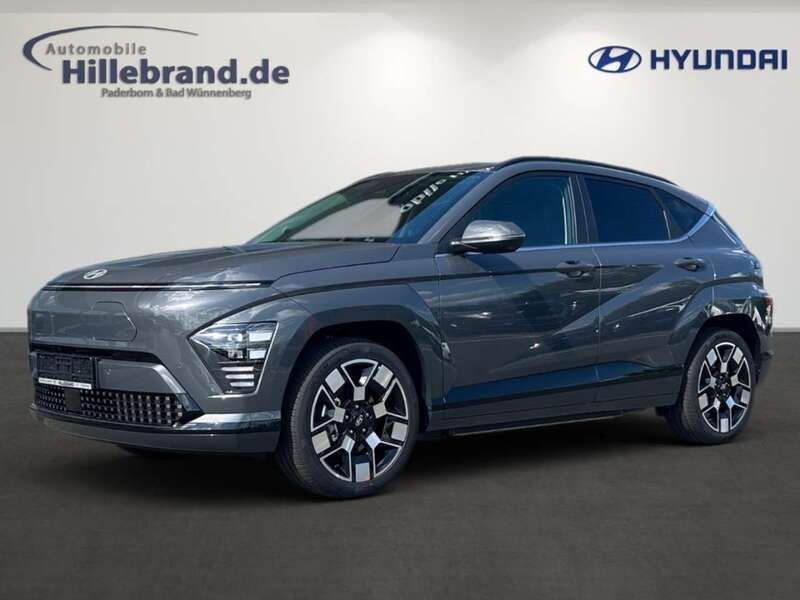 Grau Neu 2025 Hyundai Kona Prime SUV | 42.690 € (Teuer) - Bild 1/4