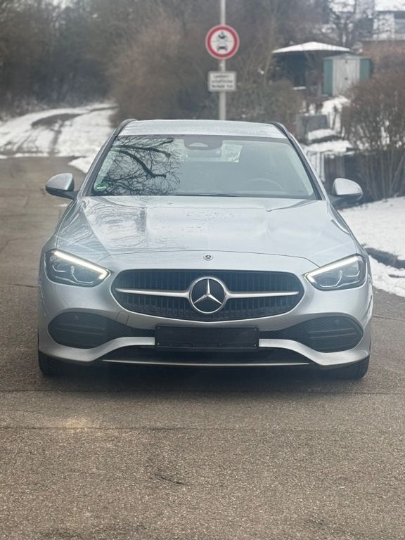 Gebraucht Mercedes C220 200 PS (147 kW) 2021 Silber Kombi
