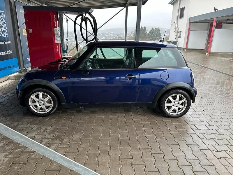 Second-hand Mini ONE 90 CP (66 kW) 2004 Albastru Hatchback