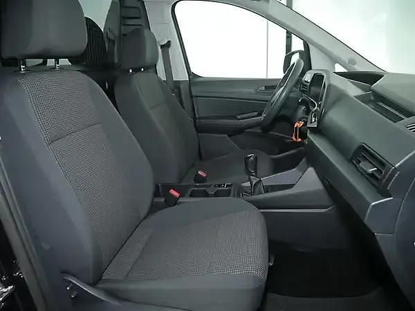 Używany VW Caddy Maxi 102 KM (75 kW) 2022 Niebieski Minivan