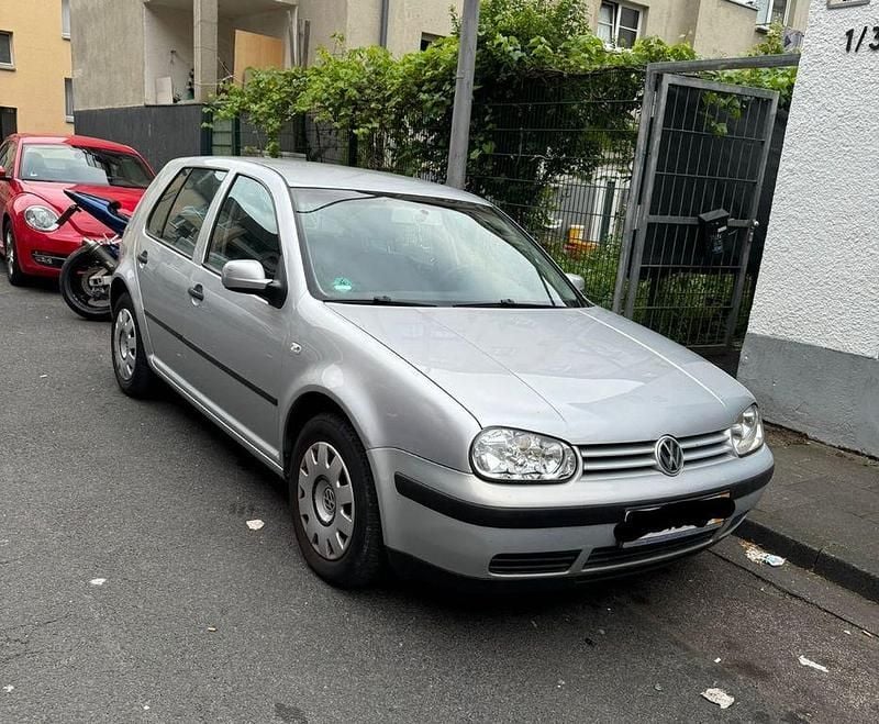 Silber Gebraucht 2003 VW Golf IV Ocean Limousine | 1.400 € (Guter Preis) - Bild 1/4