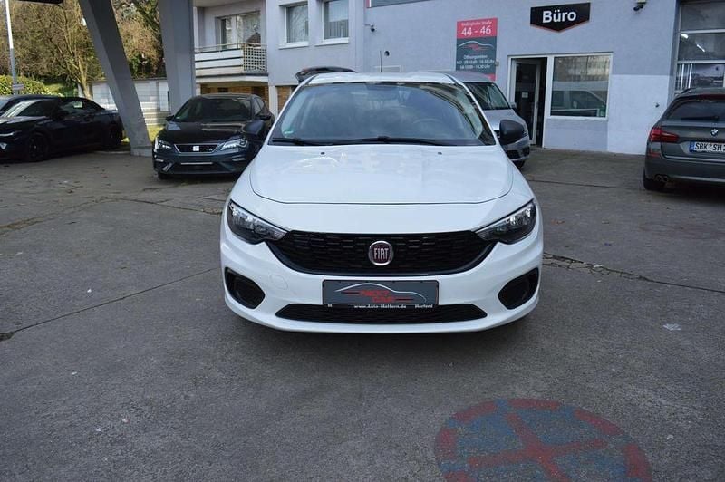 Gebraucht Fiat Tipo Street 95 PS (69 kW) 2019 Weiß Limousine