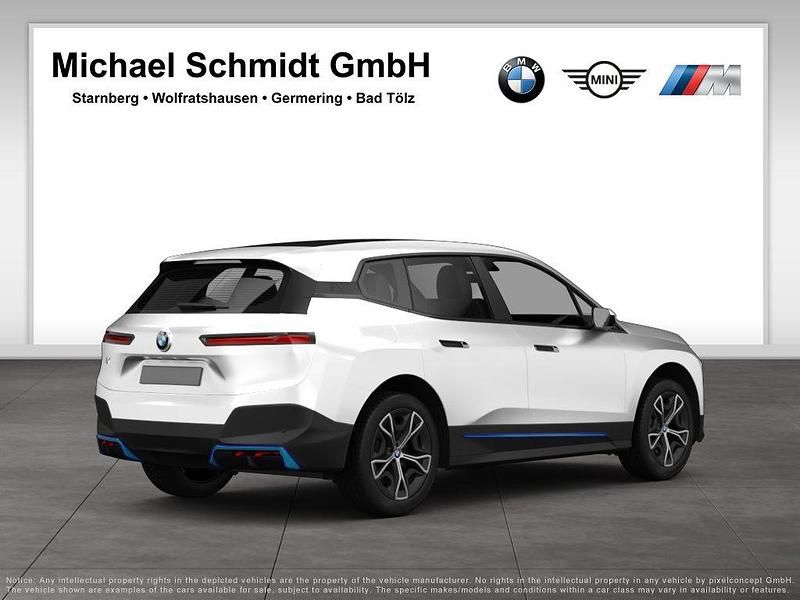 Gebraucht BMW iX Sport Line 239 kW (326 PS) 2023 Mineralweiß SUV
