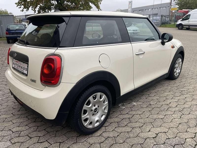 Second-hand Mini ONE Pepper 102 CP (75 kW) 2014 Alb Hatchback