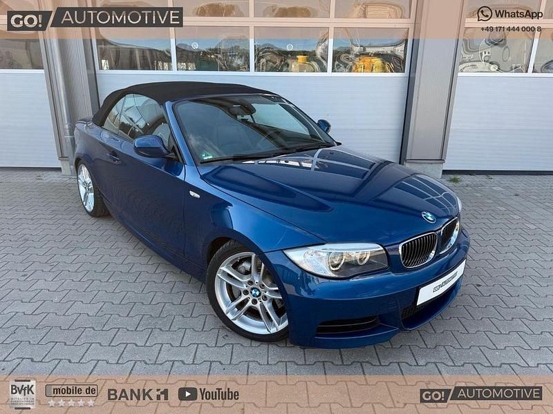 Blau Gebraucht 2011 BMW 135 Cabriolet M Performance Cabrio | 17.940 € (Fairer Preis) - Bild 1/4