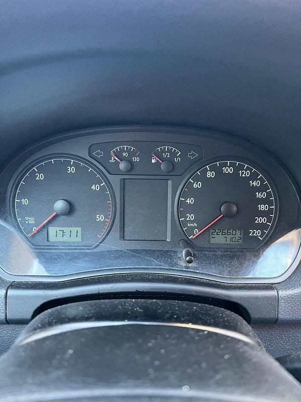 Gebraucht VW Polo 75 PS (55 kW) 2004 Rot Kleinwagen