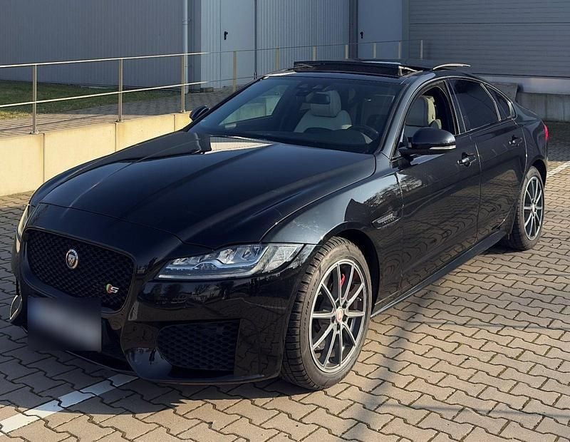Gebraucht Jaguar XF S 381 PS (280 kW) 2016 Schwarz Limousine