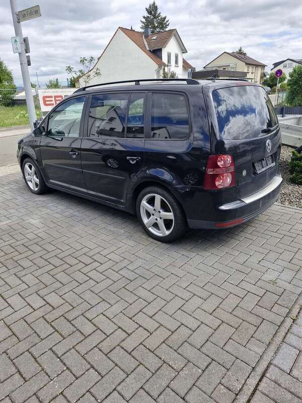 Gebraucht 2007 VW Touran Highline Van / Kleinbus | 3.000 € (Superpreis) - Bild 1/4