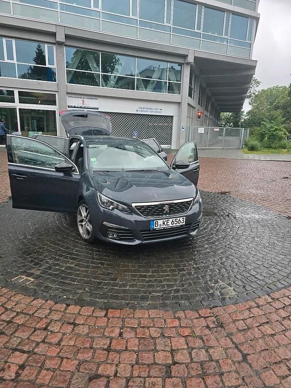 Blau Gebraucht 2019 Peugeot 308 SW GT-line Kombi | 11.499 € (Superpreis) - Bild 1/4
