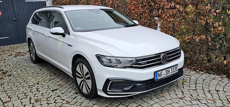 Gebraucht VW Passat GTE 218 PS (160 kW) 2021 Weiß Kombi