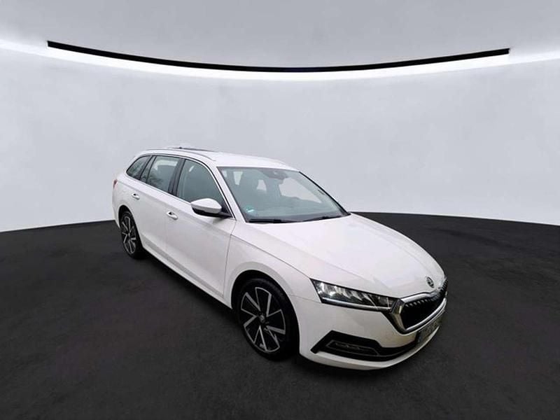 Gebraucht Skoda Octavia Style 204 PS (150 kW) 2021 Weiß Kombi