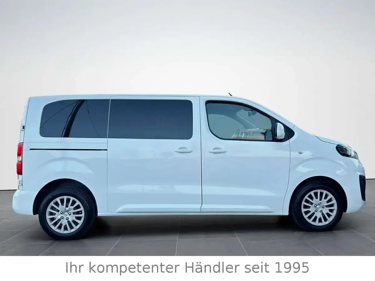 Gebraucht Opel Zafira Life Selection 150 PS (110 kW) 2020 Weiß Van / Kleinbus