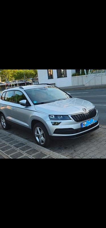 Grau Gebraucht 2019 Skoda Karoq SUV | 18.000 € (Superpreis) - Bild 1/2