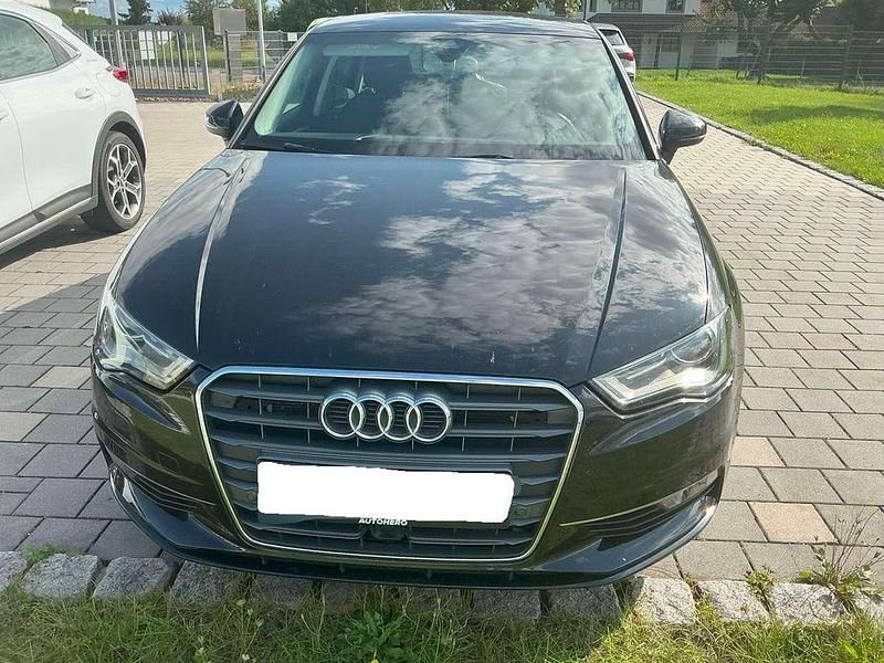 Schwarz Gebraucht 2014 Audi A3 Ambition Limousine | 10.500 € (Superpreis) - Bild 1/4