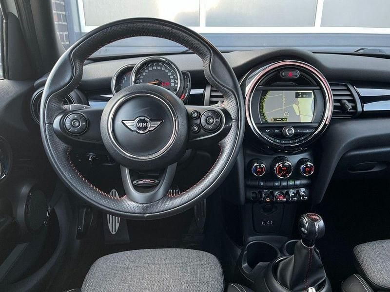 Gebraucht Mini John Cooper Works 136 PS (100 kW) 2018 Weiß Kleinwagen