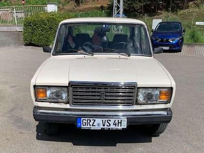 Sahara Gebraucht 1990 Lada 2107 Limousine | 8.500 € - Bild 1/4