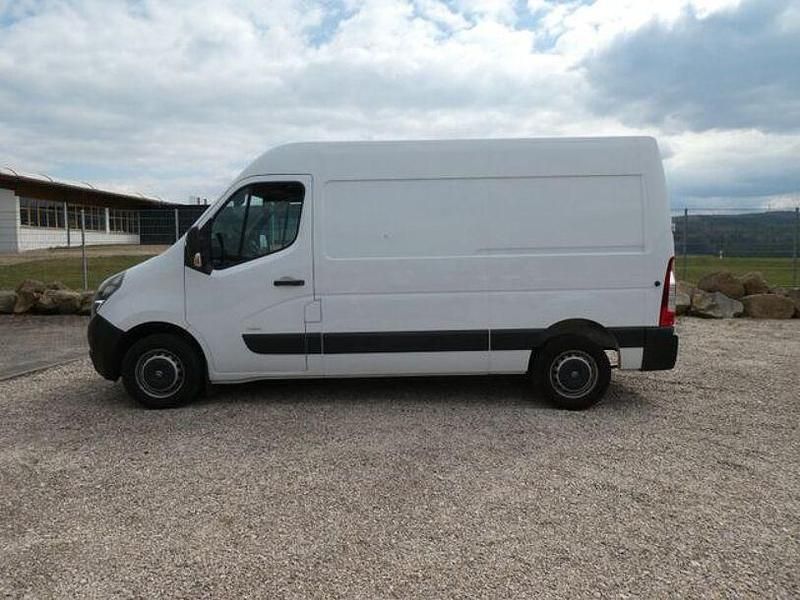 Gebraucht Opel Movano 136 PS (100 kW) 2020 Mineral/polar weiss (055p) Van