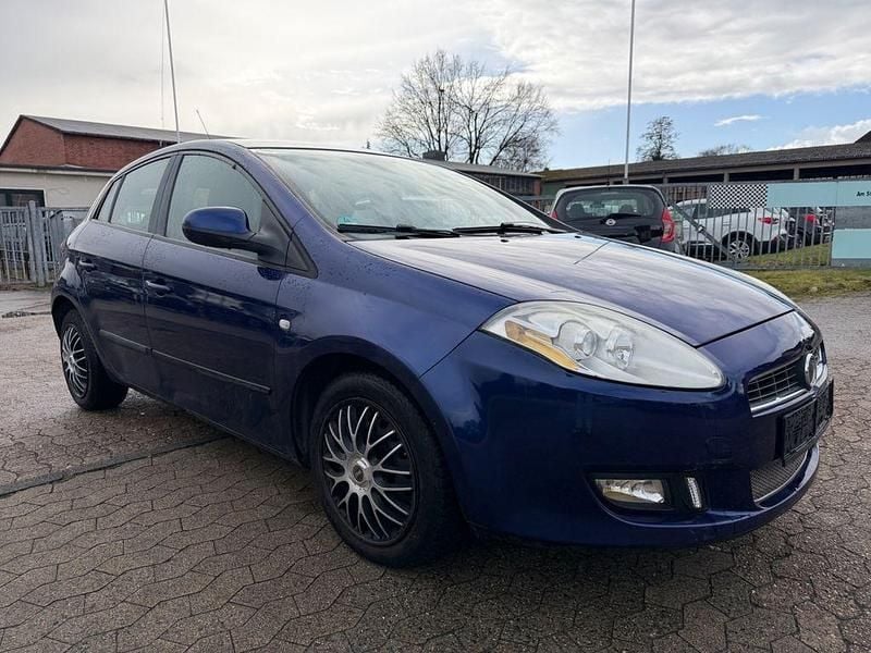 Gebraucht Fiat Bravo Dynamic 90 PS (66 kW) 2007 Blau Kleinwagen