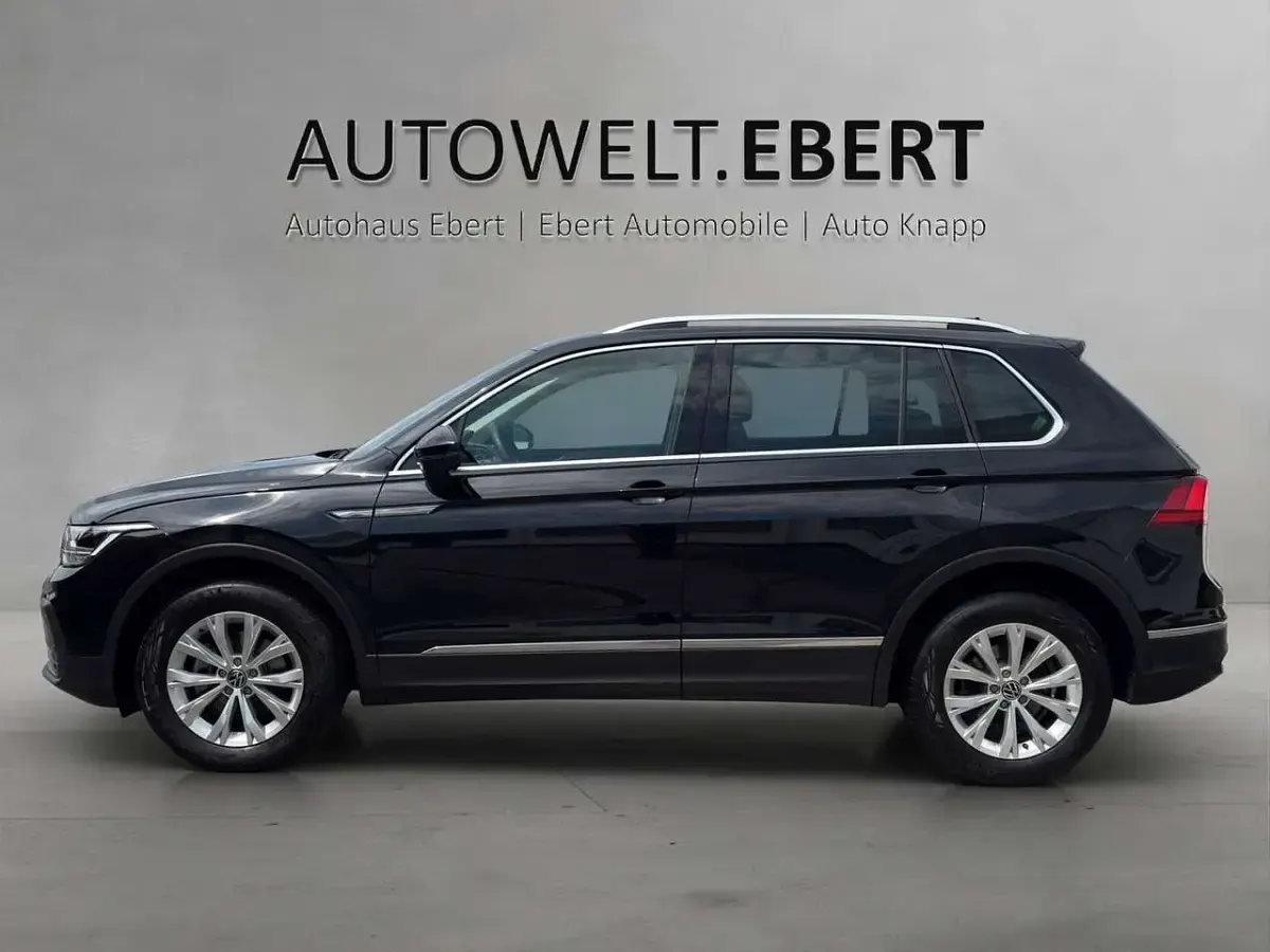 Gebraucht VW Tiguan 150 PS (110 kW) 2024 Deep black perleffekt SUV