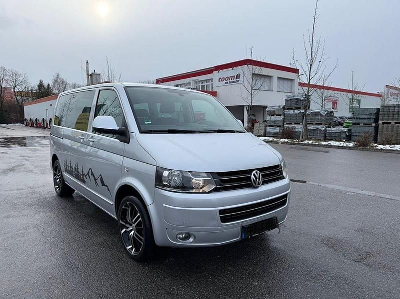 Gebraucht VW Multivan Highline 179 PS (131 kW) 2015 Silber Van