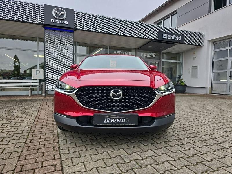 Soul red crystal m Gebraucht 2022 Mazda CX-30 Selection SUV | 23.480 € (Fairer Preis) - Bild 1/4
