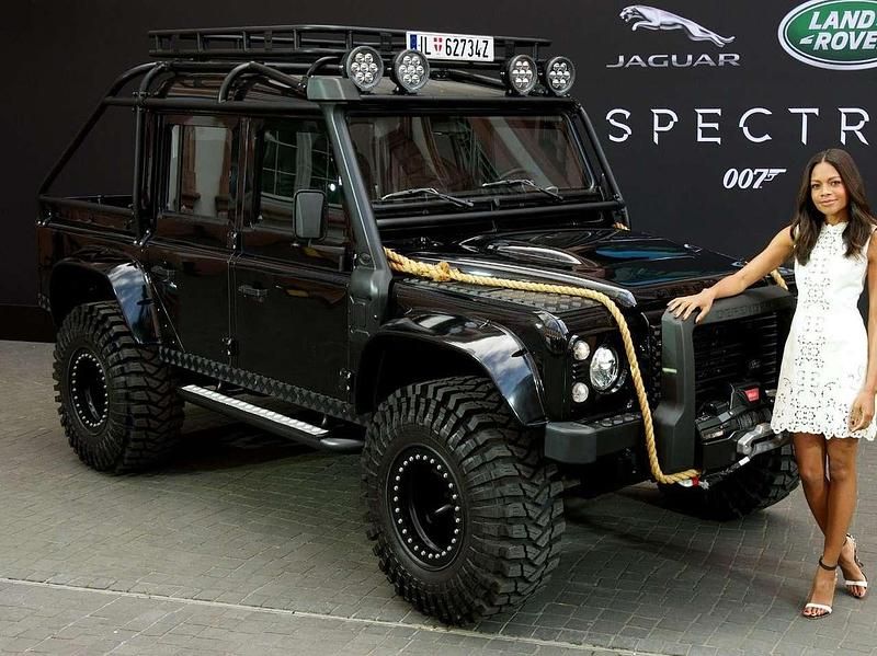 Gebraucht Land Rover Defender 122 PS (89 kW) 2008 Schwarz Pickup