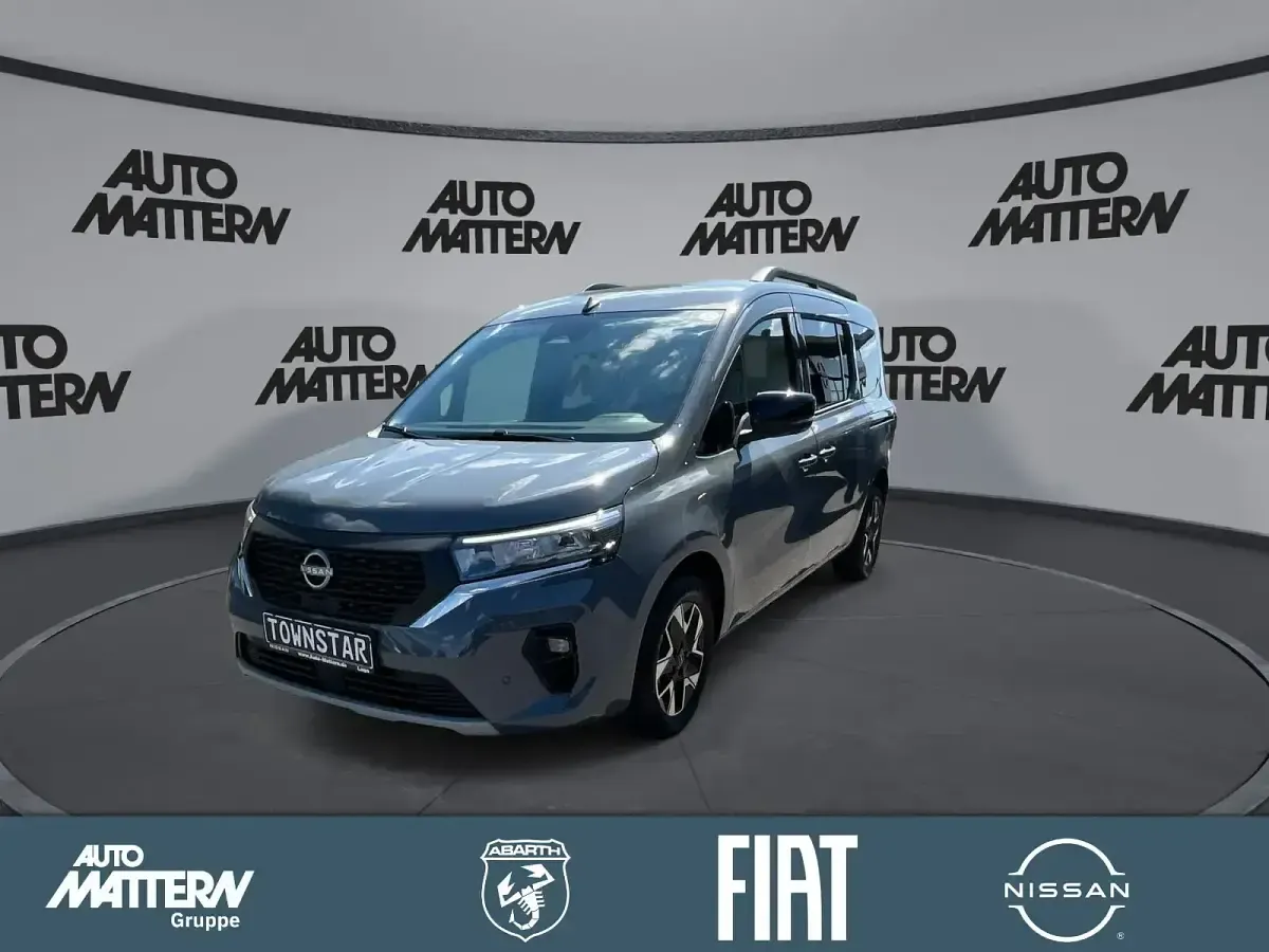 Neu Nissan Townstar Tekna 131 PS (96 kW) 2026 Grau Van / Kleinbus