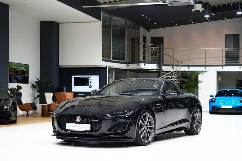 Gebraucht Jaguar F-Type R-Dynamic 300 PS (220 kW) 2021 Santorini black Cabrio