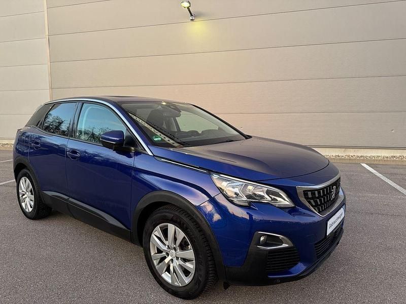 Blau Gebraucht 2020 Peugeot 3008 Business-Line Limousine | 11.900 € (Guter Preis) - Bild 1/4
